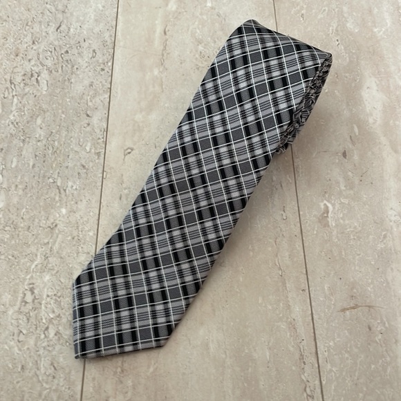 Men's Bruno Piatteli 100% Silk Plaid Pointed Suit Tie Black Grey Designer - Picture 1 of 5